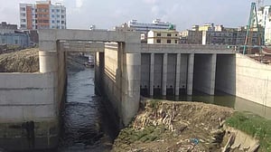 চাক্তাই-খাতুনগঞ্জের স্লুইস গেইটের কাজ দ্রুত শেষ করার দাবি