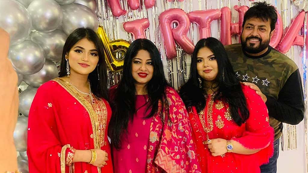 জন্মদিনে জোড়া সুখবর দিলেন মৌসুমী