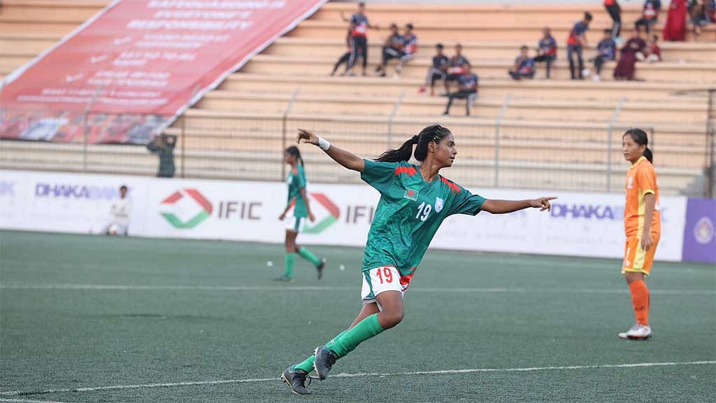 গোলের সৌরভ ছড়ানো সুরভিকে নিয়ে মুগ্ধ বাংলাদেশ কোচ