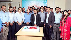 বর্ষপূর্তিতে `অথবা ডটকমে’ ৮০% পর্যন্ত ছাড়