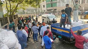 রাজধানীতে ৬ হাজার কেজি পলিথিন জব্দ, জরিমানা লক্ষাধিক টাকা