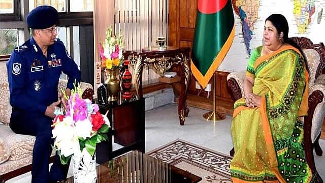 স্পিকারের সঙ্গে নতুন আইজিপির সাক্ষাৎ