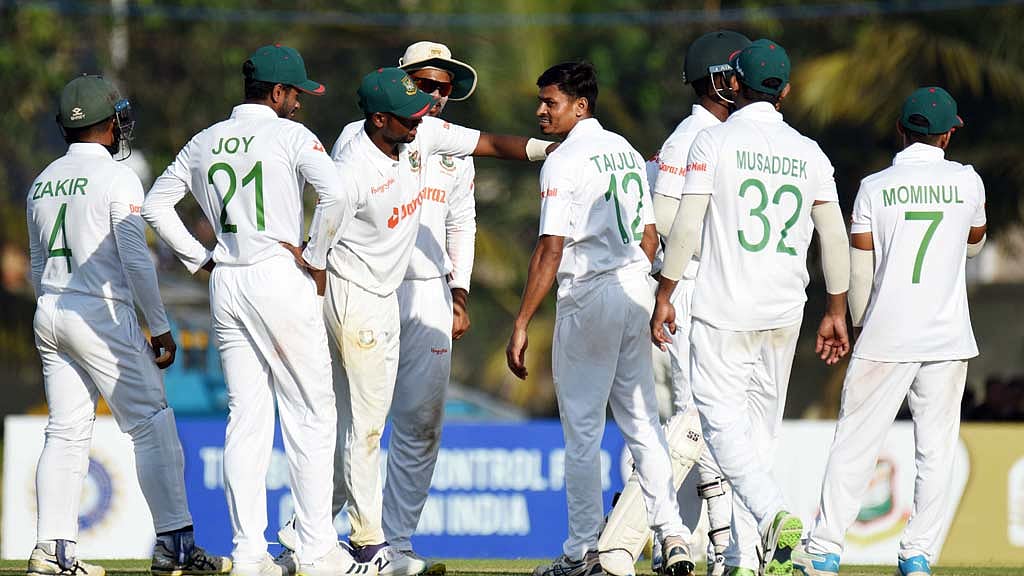 যাশাসবি-ইশ্বরনের বিশাল জুটির পর তাইজুল-খালেদের ঝলক