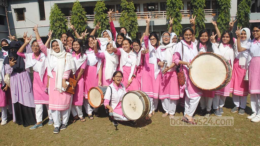 মাধ্যমিক: বরিশালে পাসের হার ও জিপিএ ৫ কমেছে