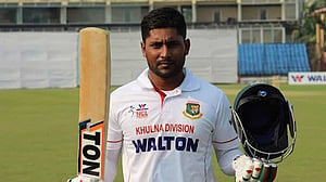 ইমরুলের সেঞ্চুরি, নাহিদের ৫ উইকেট