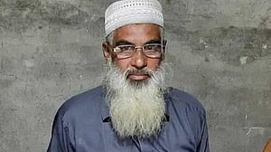 ৬৭ বছর বয়সে এসএসসি পাস করলেন আবুল কালাম আজাদ
