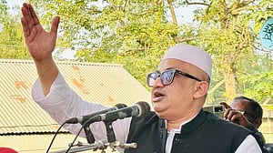 দলীয় পদে ফিরতে মুরাদের ‘সাধারণ ক্ষমার’ আবেদন