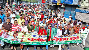 বিএনপির শোভাযাত্রা ‘আগে যেতে পথ করে’ দিলেন নওফেল