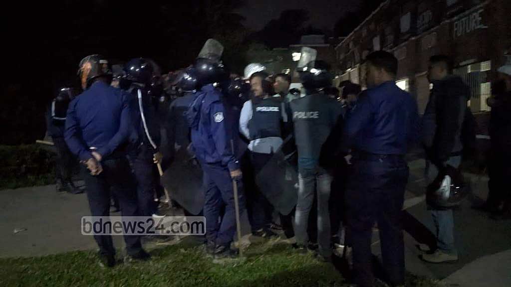 চবিতে ছাত্রলীগের ২ গ্রুপে সংঘর্ষ, আহত ৫