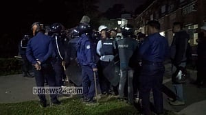 চবিতে ছাত্রলীগের ২ গ্রুপে সংঘর্ষ, আহত ৫