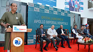 চট্টগ্রামের অ্যাপোলো ইমপেরিয়ালের সঙ্গে ভারতের ‘অ্যাপোলো’র চুক্তি