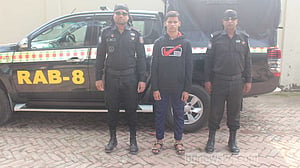 ফরিদপুরে বাবাকে হত্যার অভিযোগে ছেলে গ্রেপ্তার