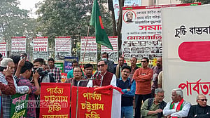 প্রধানমন্ত্রী পুরস্কার পেলেন, পার্বত্য অঞ্চলে শান্তি এল না: মেনন
