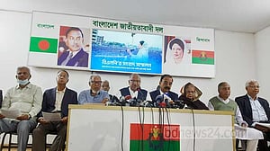 প্রকৃতপক্ষে সেদিন বিএনপি অফিসে ডাকাতি হয়েছে: মোশাররফ
