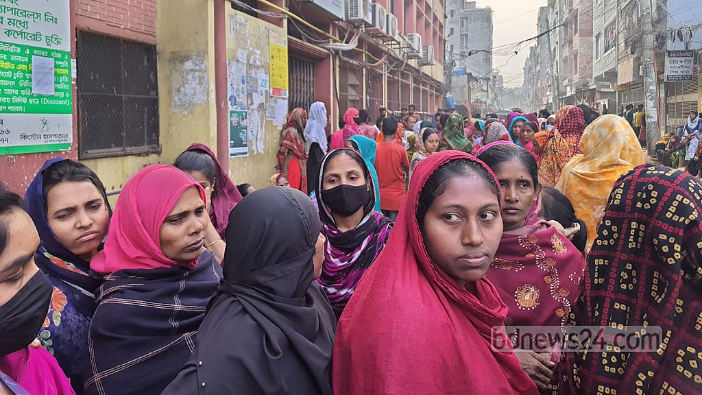 মিরপুরে পোশাক কারখানা বন্ধ, দিনভর বিক্ষোভ