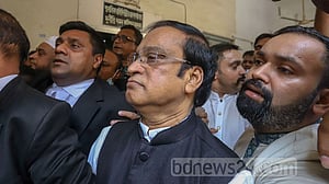 দুর্নীতি মামলায় জামিন পেলেন দণ্ডিত হাজি সেলিম