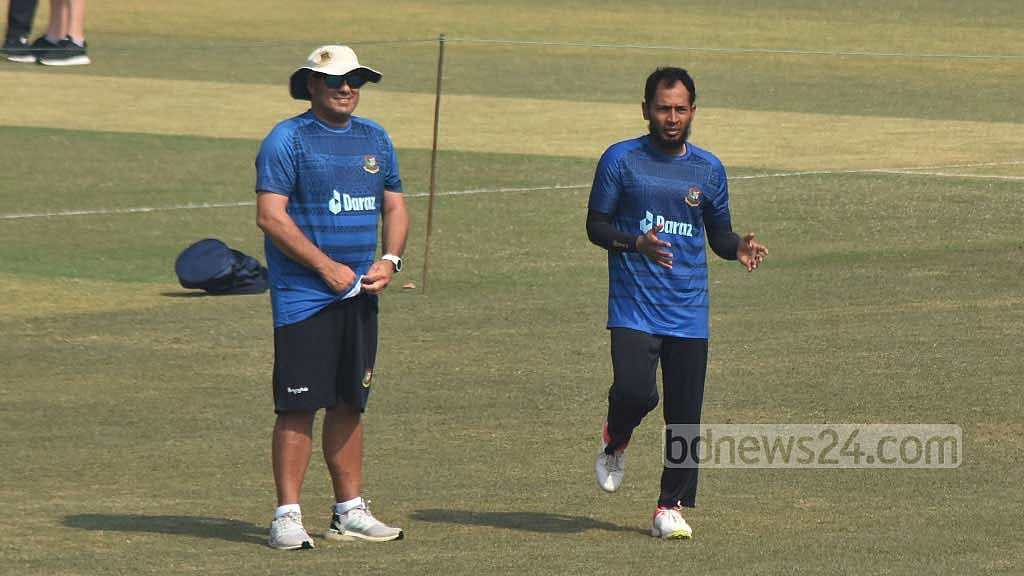 এবার সাদায় শুভ্রতা ছড়ানোর লড়াইয়ে বাংলাদেশ-ভারত