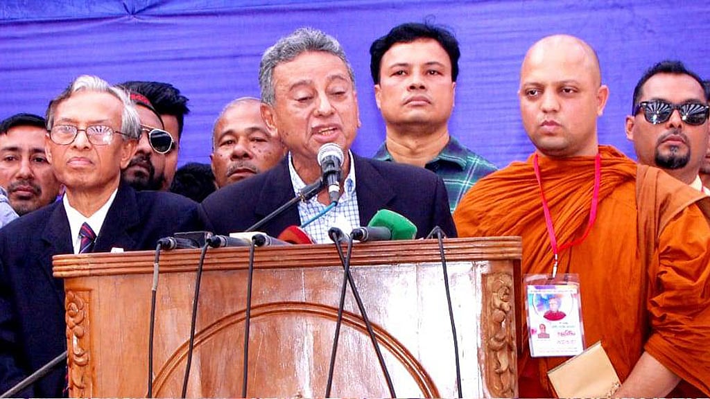 বিএনপির ২৭ দফা ‘রংধনুর মতো’: আমীর খসরু
