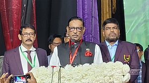 নেতৃত্বের ‘স্মার্টনেস’ চেতনায়, মনের ভেতর: কাদের