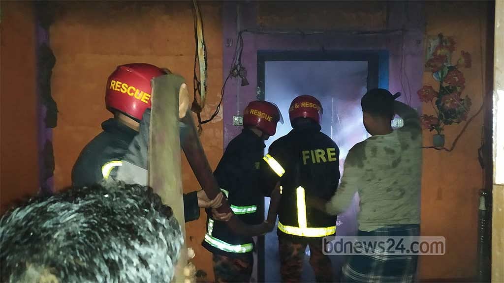 চুলার আগুনে বসতঘর ছাই, ‘ক্ষতি’ ১০ লাখ টাকা