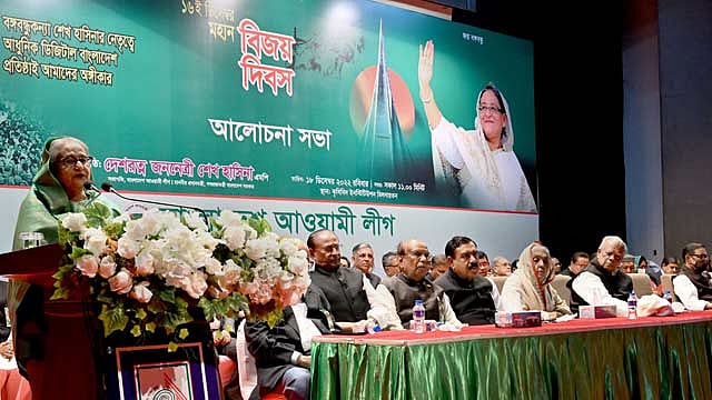 সরকার উৎখাত করা এতই সোজা? প্রশ্ন শেখ হাসিনার