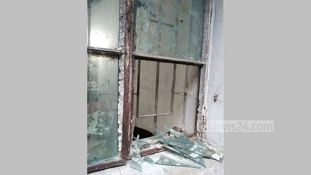 জাবির ছাত্রী হলে চুরি, কর্তৃপক্ষের বিরুদ্ধে উদাসীনতার অভিযোগ