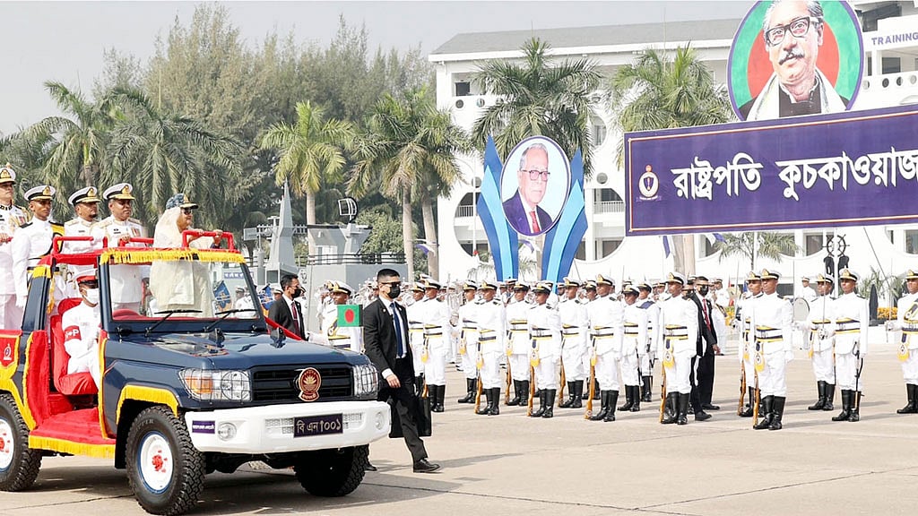 সার্বভৌমত্ব রক্ষার সব প্রস্তুতি থাকতে হবে, সশস্ত্র বাহিনীকে প্রধানমন্ত্রী