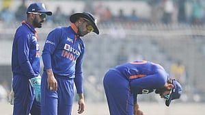দেশে ফিরছেন রোহিত, ছিটকে গেছেন কুলদিপ-চাহারও