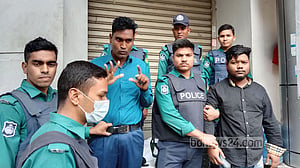 সুনসান নয়া পল্টনে কড়াকড়ি, দাঁড়ালেই তল্লাশি-গ্রেপ্তার