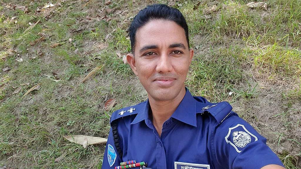 বিবাহবিচ্ছেদের পর ধর্ষণের অভিযোগে এএসআইয়ের বিরুদ্ধে মামলা