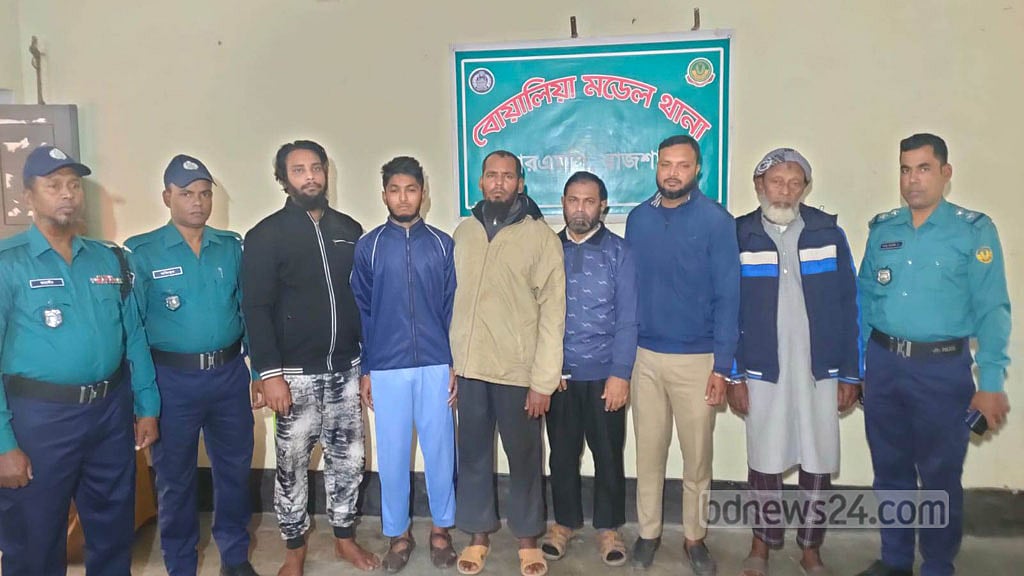 পুলিশের ওপর হামলা: জামায়াত-শিবিরের নেতাকর্মীর বিরুদ্ধে মামলা, গ্রেপ্তার ৬