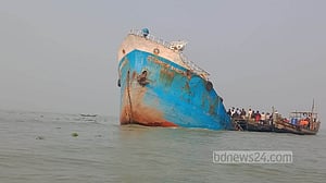ছয় মাস আগে মেঘনায় ডুবেছিল সাগর নন্দিনী-২, এবার বিস্ফোরণ