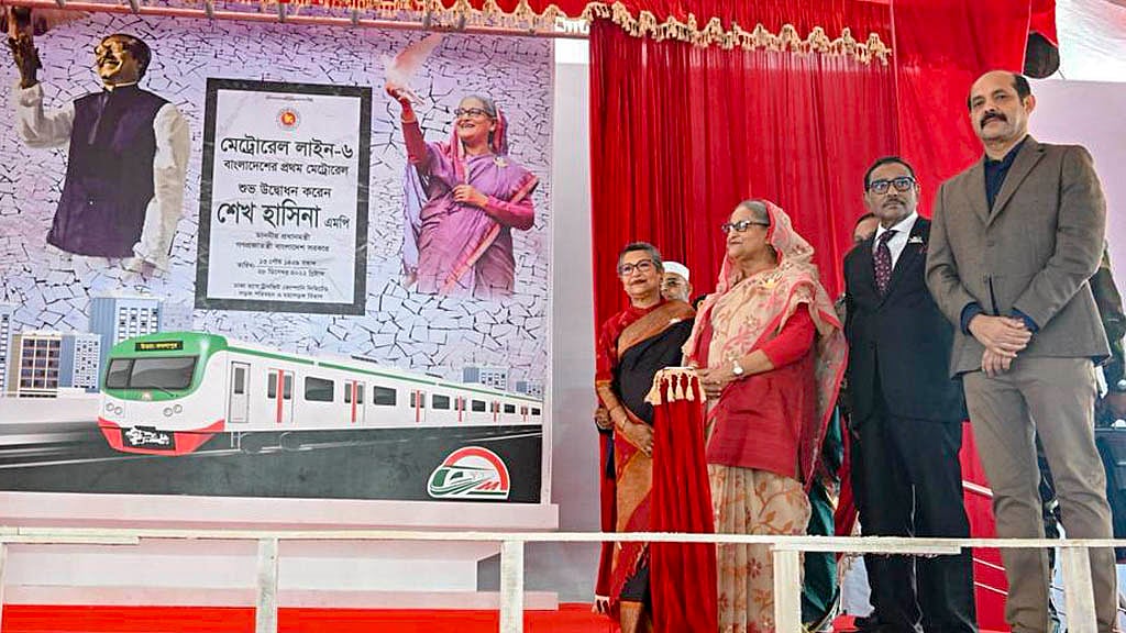 মেট্রোরেলের উদ্বোধনে খুললো নতুন যুগের দুয়ার