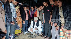 সরিষাবাড়ীর শহীদ মিলন পাঠাগারের নতুন ভবনের ভিত্তি বসেছে