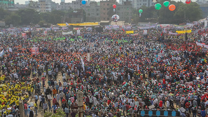 বহুল আলোচিত বিএনপির সমাবেশ শেষ পর্যন্ত অনুষ্ঠিত হয় সায়দাবাদের গোলাপবাগ মাঠে, শনিবার বেলা ১১টার চিত্র এটি।&amp;nbsp;ছবি: আসিফ মাহমুদ অভি