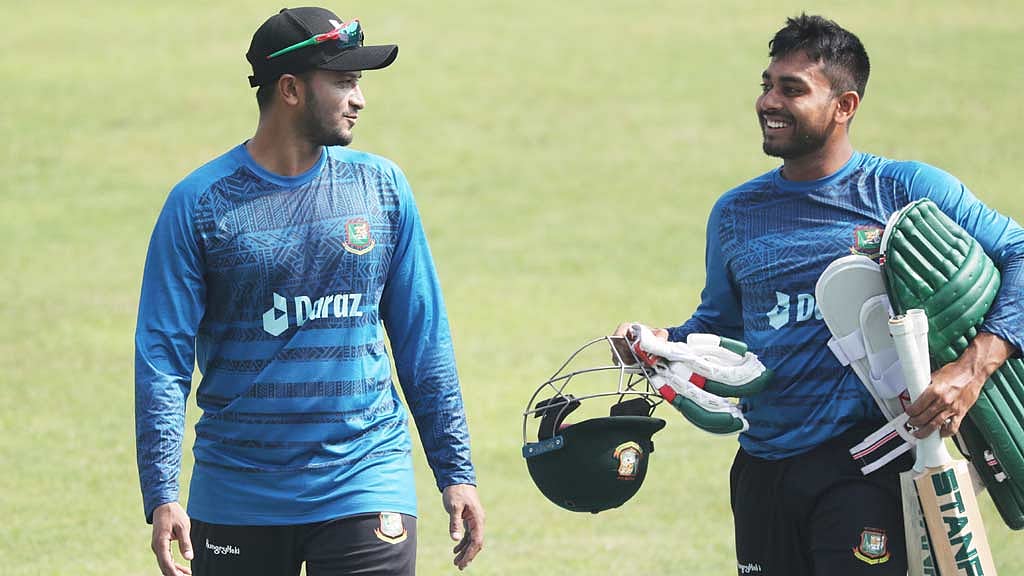অলরাউন্ডারদের র‍্যাঙ্কিংয়ে শীর্ষে সাকিব, তিনে মিরাজ