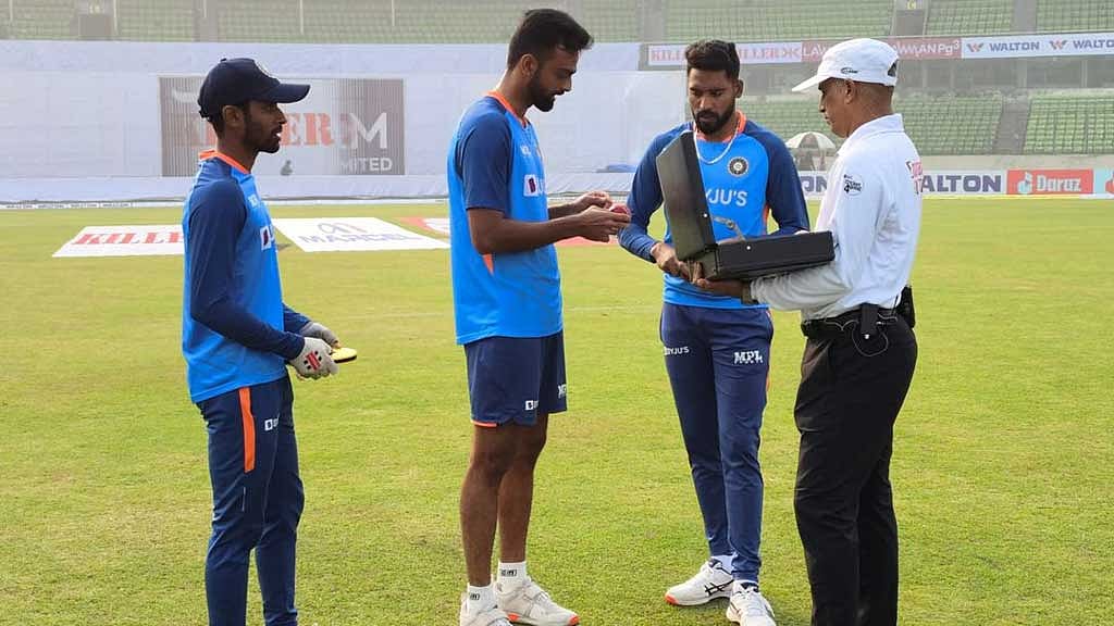 ১২ বছর ও ১১৮ টেস্ট পর আবার উনাদকাট
