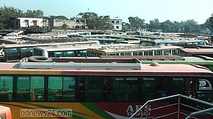 পরিবহন ধর্মঘটে নওগাঁয়ও ভোগান্তি