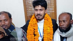 হাইমচরে নৌকাকে হারিয়ে স্বতন্ত্র প্রার্থীর জয়