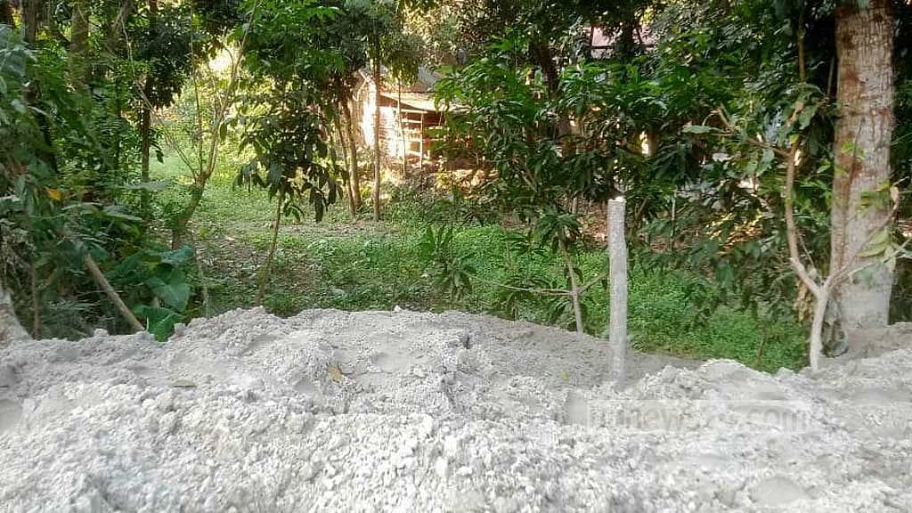 গোপালগঞ্জে হিন্দুর জমি দখলের চেষ্টা ‘রাজাকারপুত্রের’