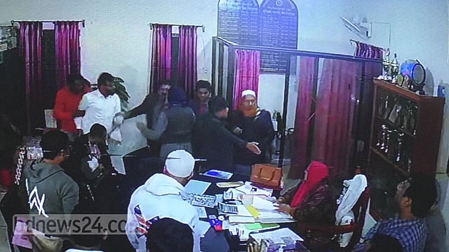 কুড়িগ্রামে এবার শিক্ষককে পেটালেন বিএনপি নেতা