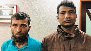 প্রবাসীর স্ত্রীকে গলাকেটে হত্যা, গ্রেপ্তার দুই