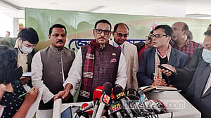 নির্বাচনের আগে নতুন রাস্তা নয়, ডিসিদের কাদের
