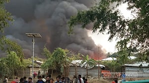 তুমব্রু সীমান্তে গোলাগুলির পর রোহিঙ্গা ক্যাম্পে আগুন