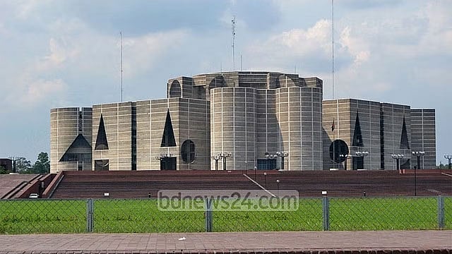 সংসদীয় কমিটি পুনর্গঠন: স্থানীয় সরকারে নাহিদ, কৃষিতে কামরুল