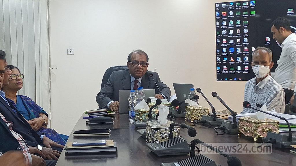 নদী রক্ষা কমিশনের চেয়ারম্যানের নিয়োগ বাতিল, মঞ্জুর বললেন, ‘ওদের বিজয়’