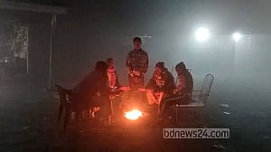 শীতের দাপট ও রাজনৈতিক উদাসীনতা