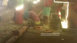 বাহাদুর শাহ পার্ক: ফের স্থাপনা নির্মাণ দেখে প্রতিবাদের ডাক