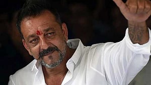 ক্যান্সারের চিকিৎসা এড়াতে চেয়েছিলেন সঞ্জয়