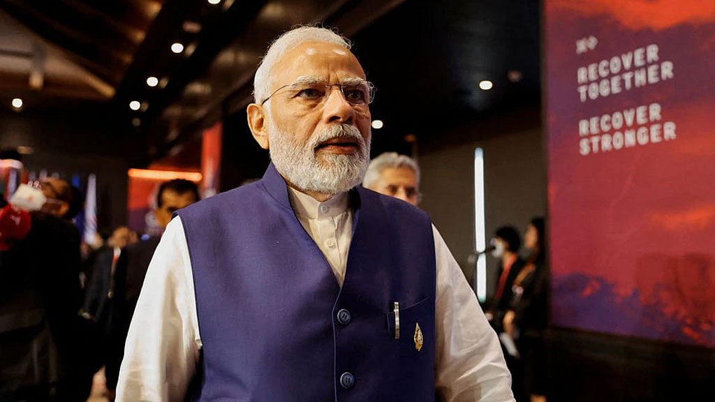 মোদীকে নিয়ে তথ্যচিত্র দেখতে জড়ো হওয়া শিক্ষার্থীদের ধরপাকড়